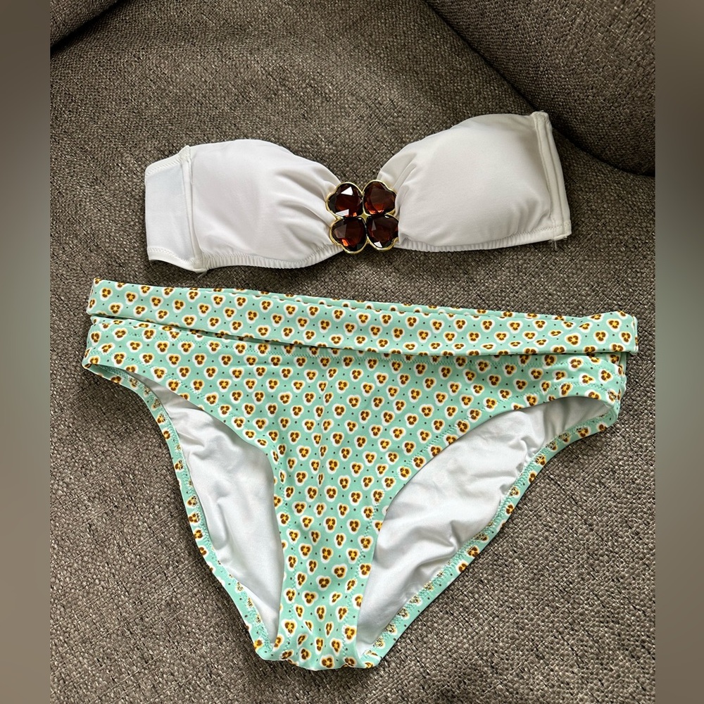 Victorias Secret Women’s Sage Green White Center Brooch Two Piece Bikini Medium